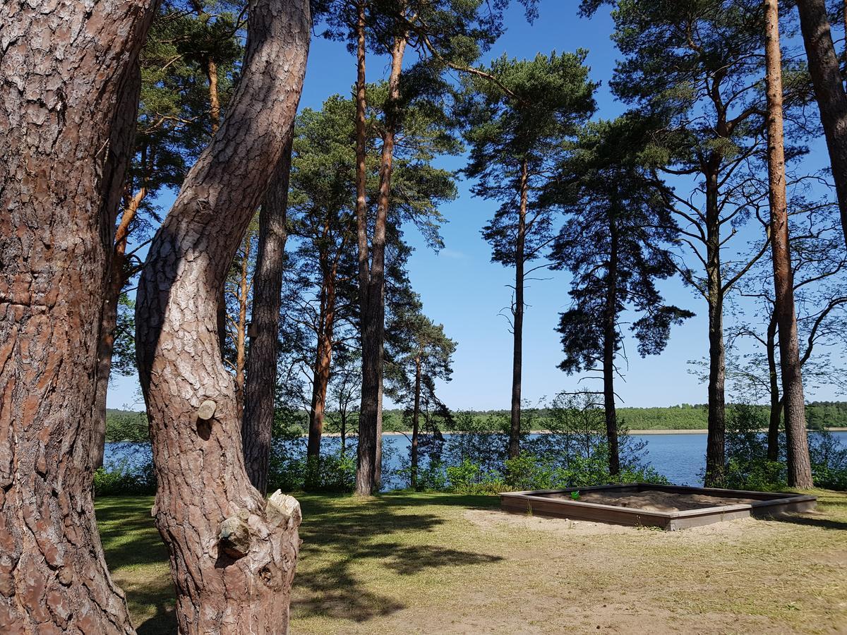 Ferienpark Am Glubigsee ヴェンディッシュ・リーツ エクステリア 写真